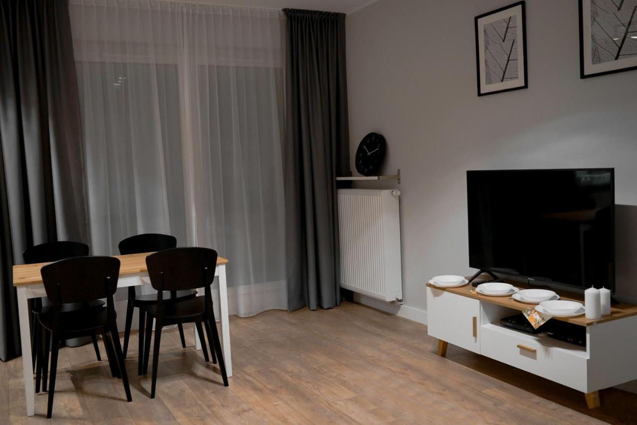 Crystal Hostel *
